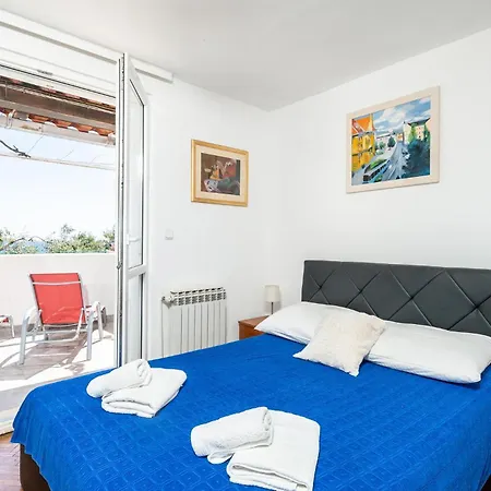 Cozy In With House Sea View